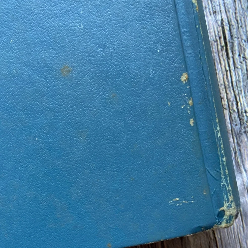 Vintage Classic 'Gone with the Wind' Book copyright 1964 (second printing)